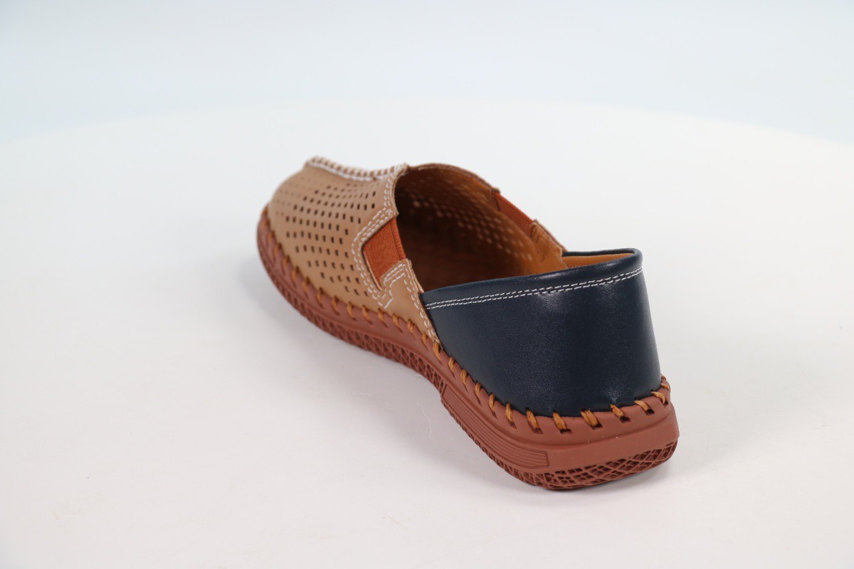 Туфли закрытые Andrea Botti 50113680