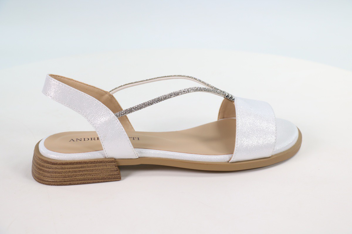 Босоножки и сандалии Andrea Botti 50113960