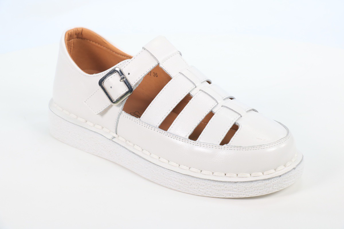 Босоножки и сандалии Madella 50105192