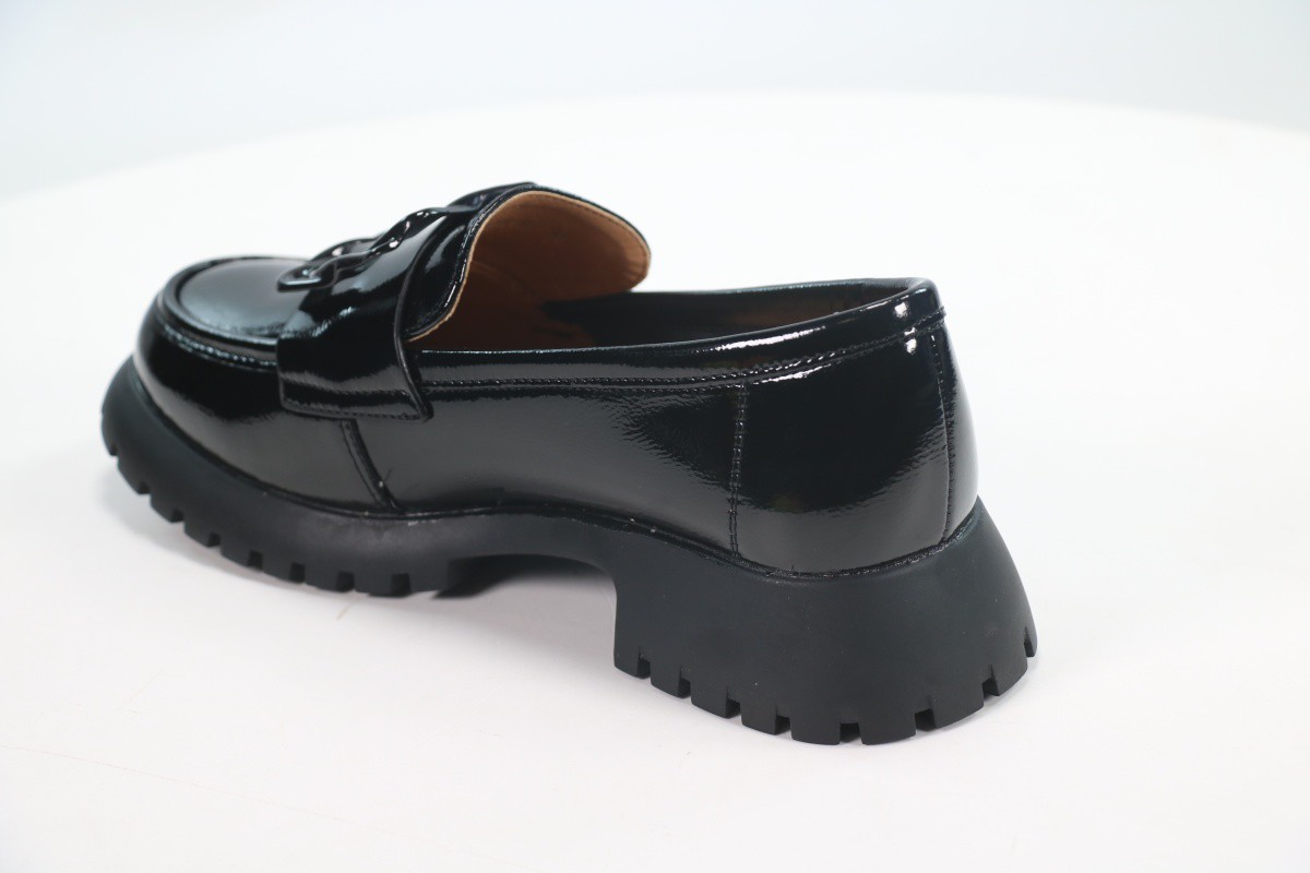 Туфли закрытые Madella 50109731