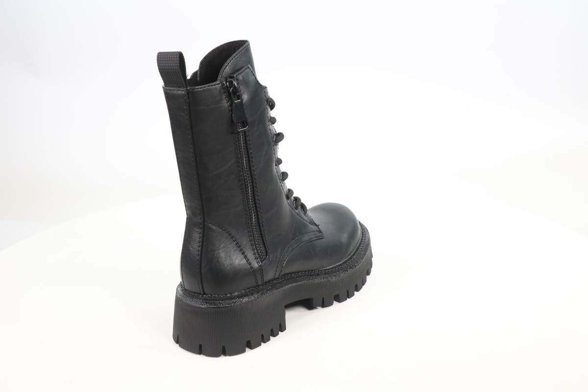 Сапоги и ботинки Betsy 50103904