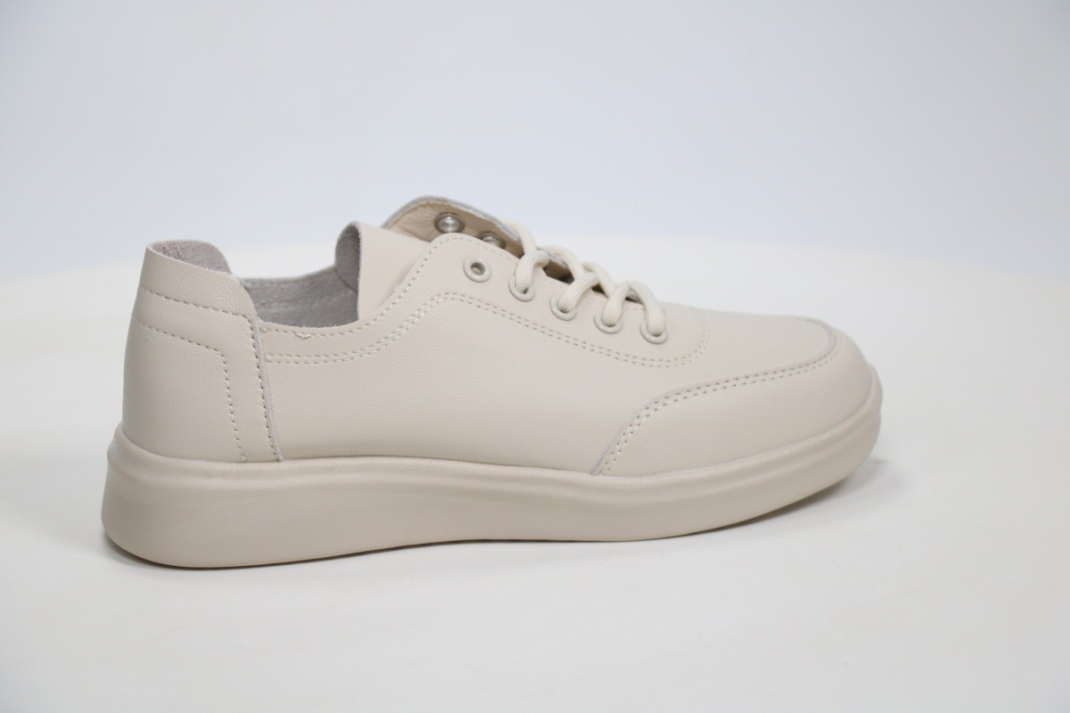 Спортивная обувь Rixshuz 18056040