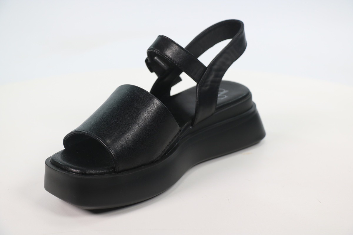 Босоножки и сандалии Madella 50105156