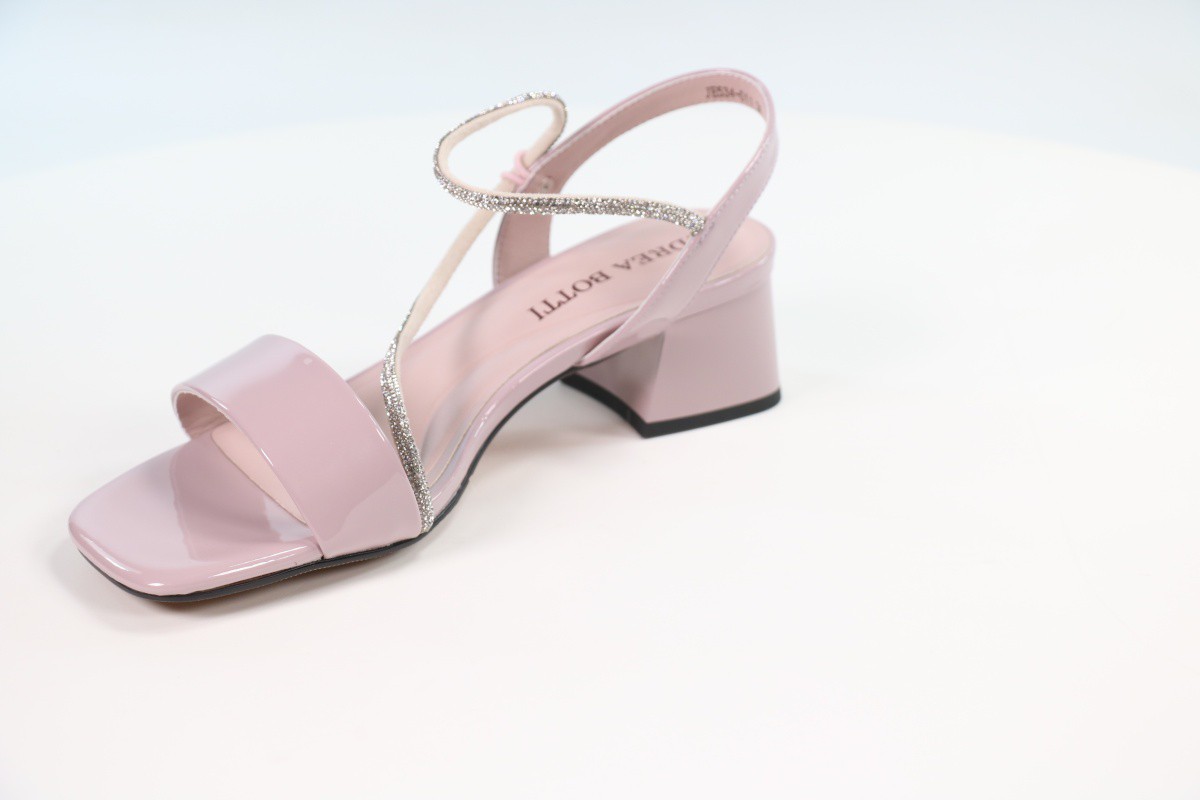 Босоножки и сандалии Andrea Botti 50112538