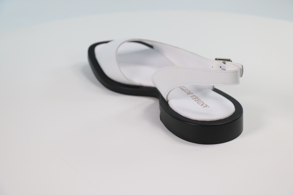 Босоножки и сандалии Andrea Botti 50112483