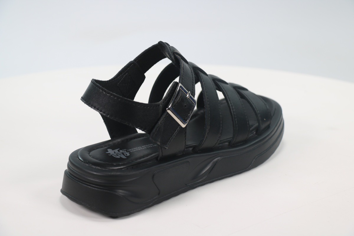 Босоножки и сандалии TF'S 50105591