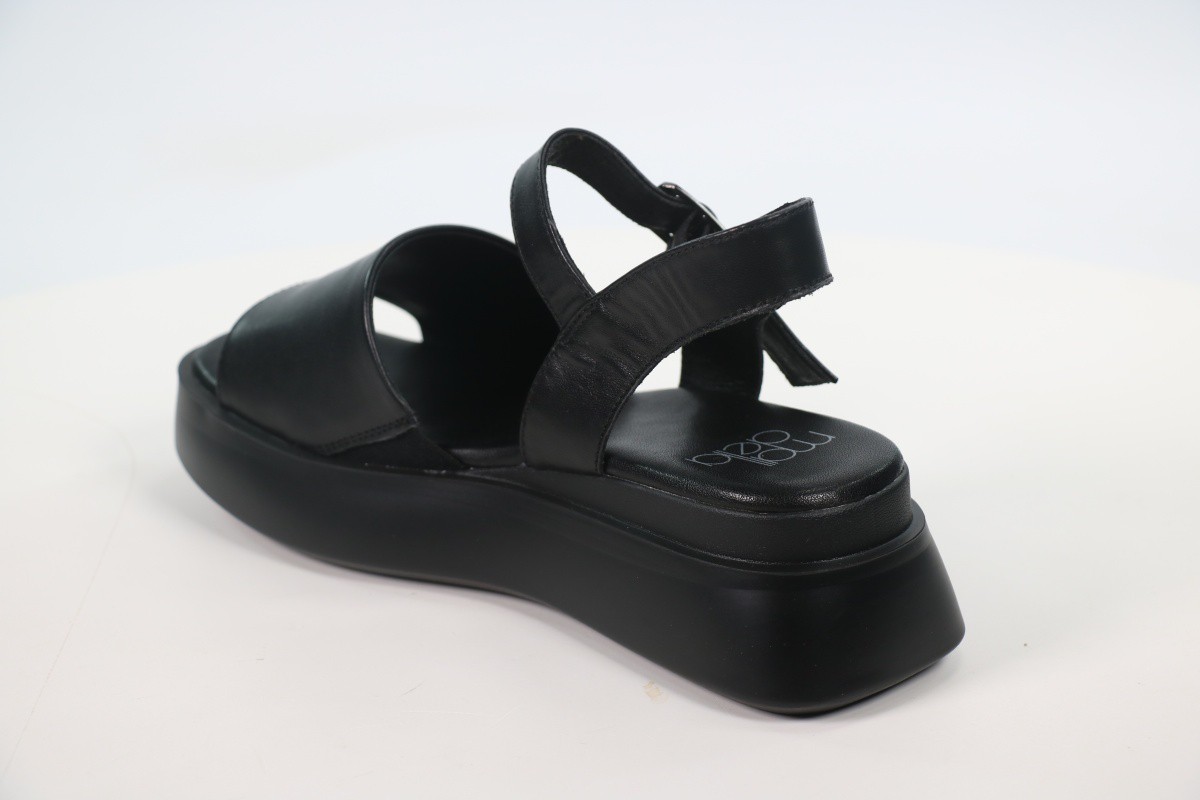 Босоножки и сандалии Madella 50105156