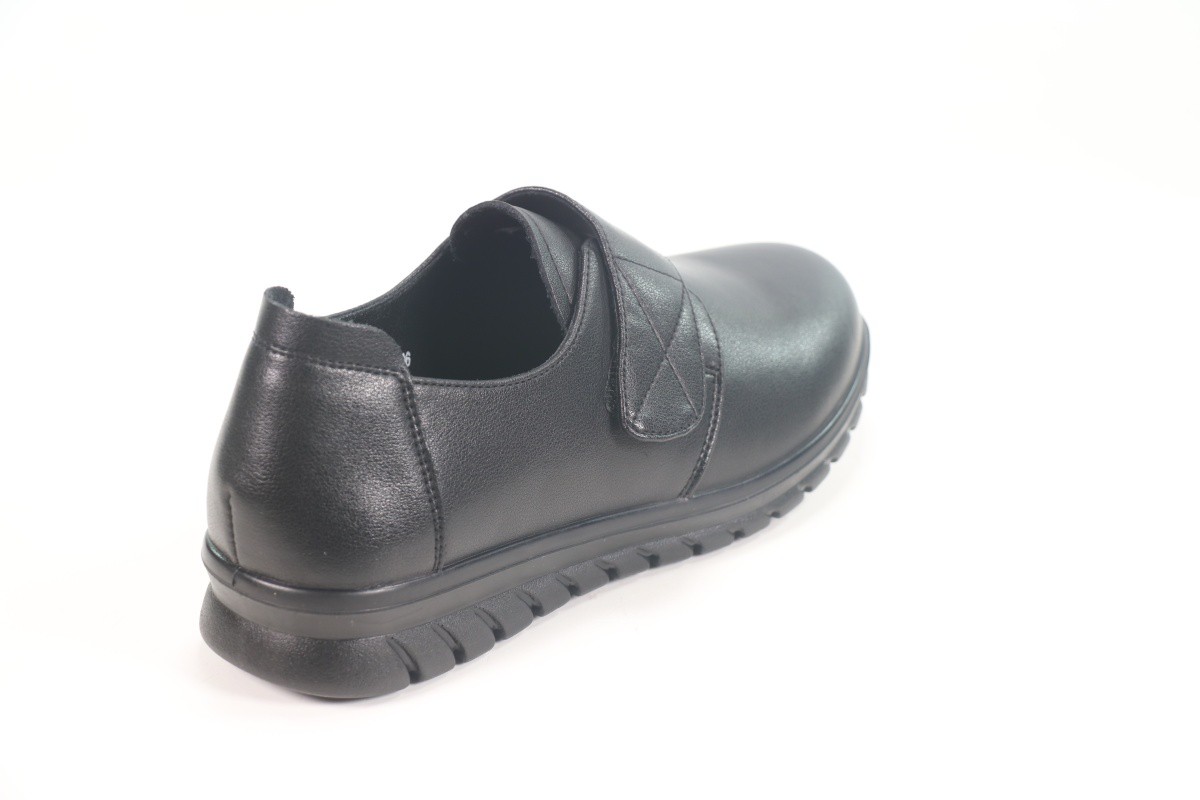 Туфли закрытые Baden 50106853