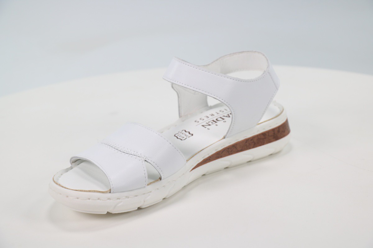 Босоножки и сандалии Baden 50104652