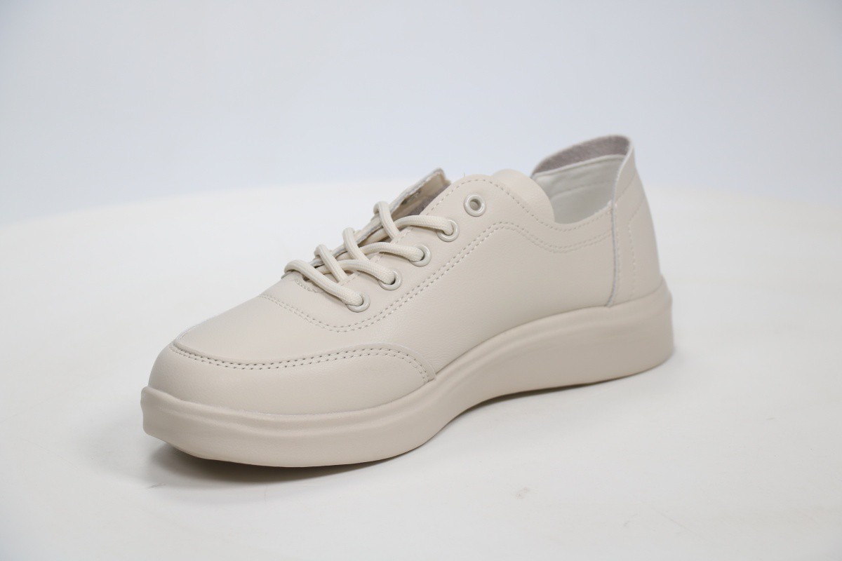 Спортивная обувь Rixshuz 18056040