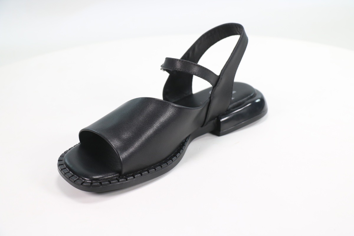 Босоножки и сандалии Madella 50108131