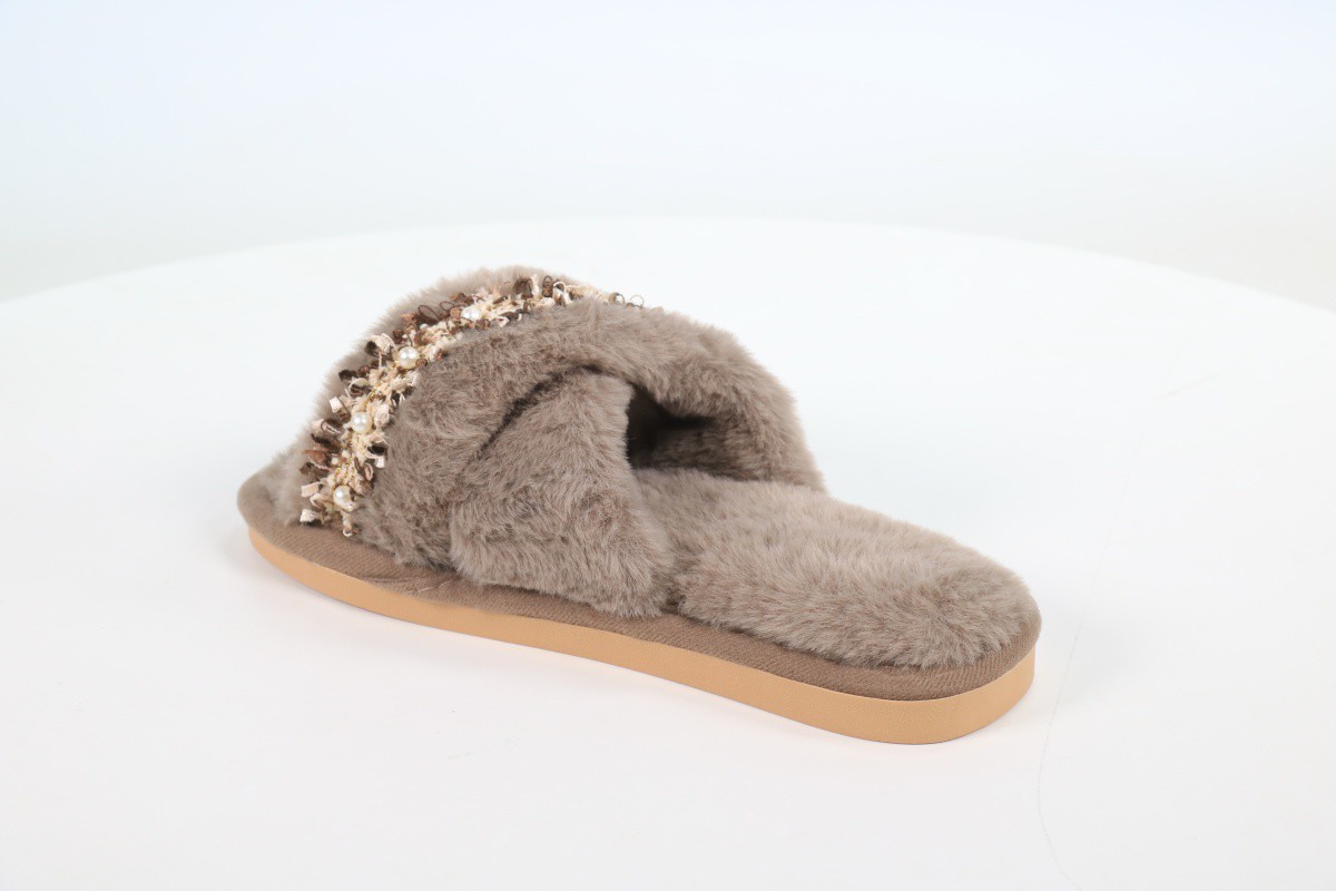 Тапочки домашние Almi 18055746