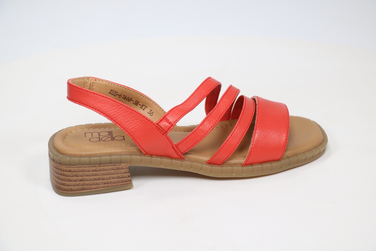 Босоножки и сандалии Madella 50115883