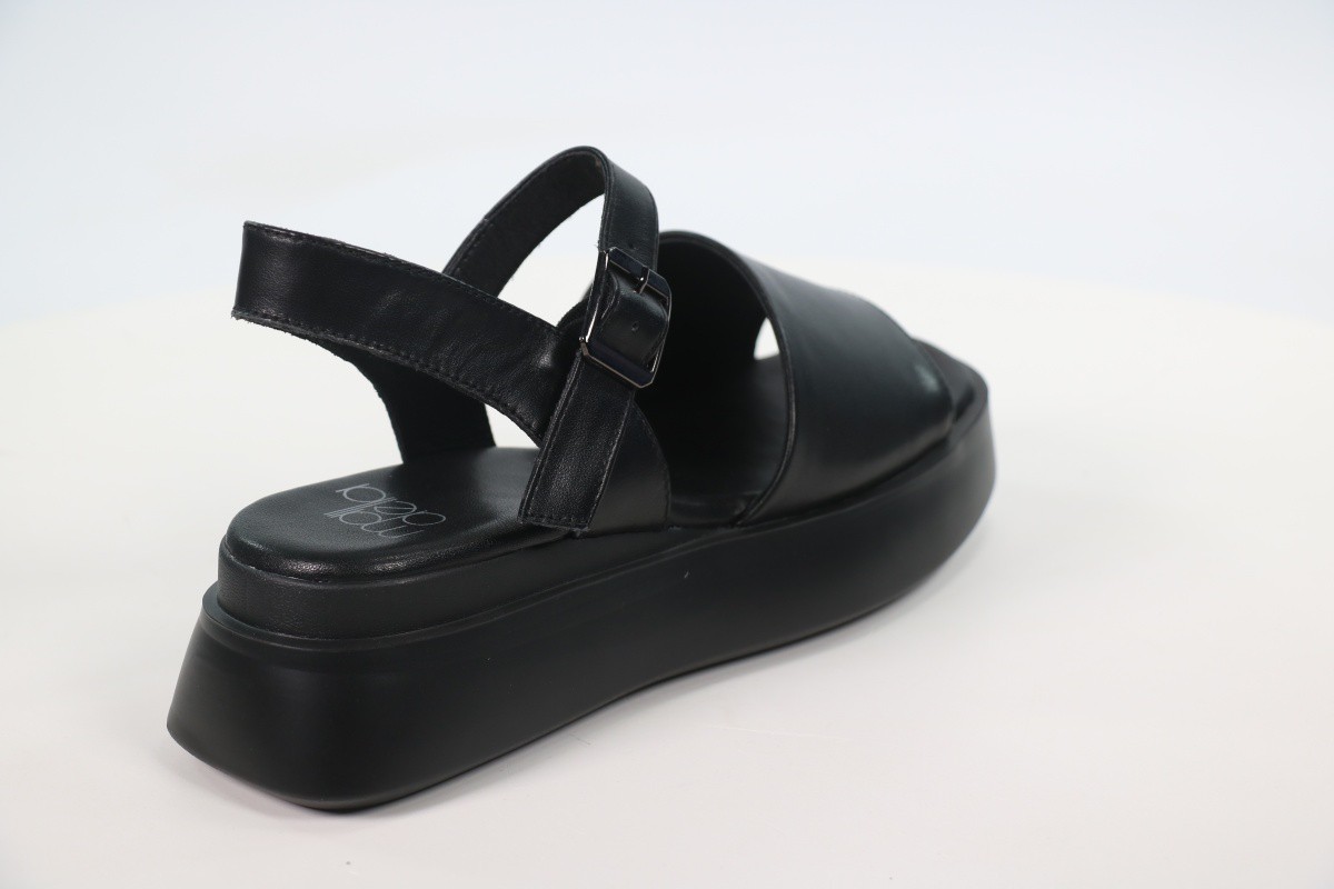 Босоножки и сандалии Madella 50105156