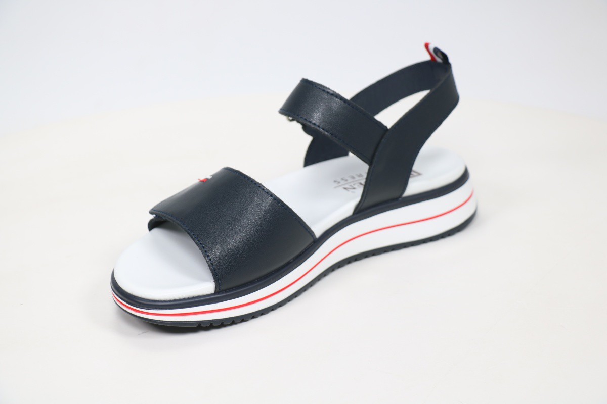 Босоножки и сандалии Baden 50115635