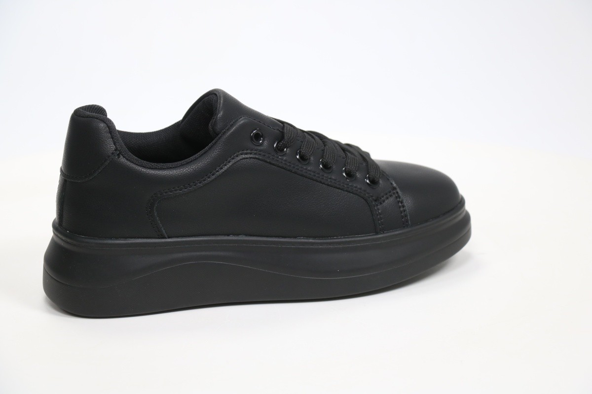 Спортивная обувь Rixshuz 18056041