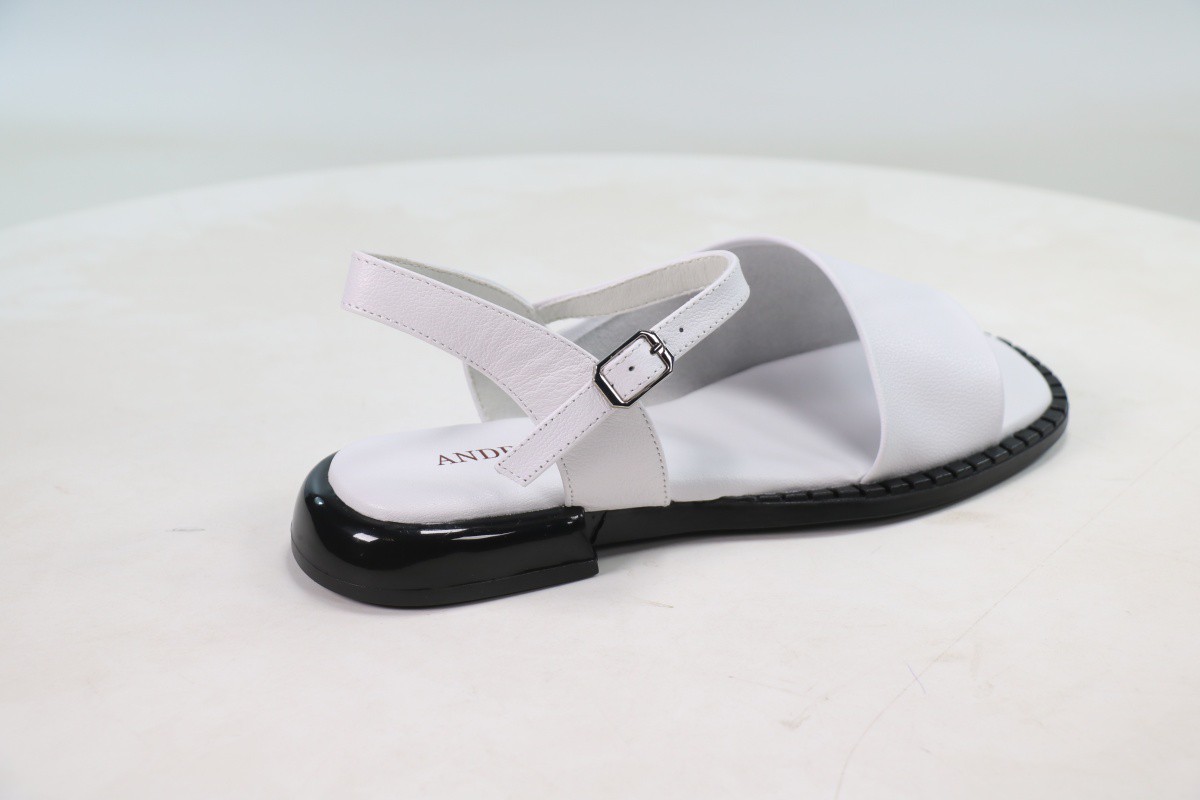 Босоножки и сандалии Andrea Botti 50113944