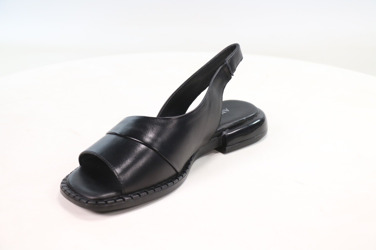 Босоножки и сандалии Andrea Botti 50112436