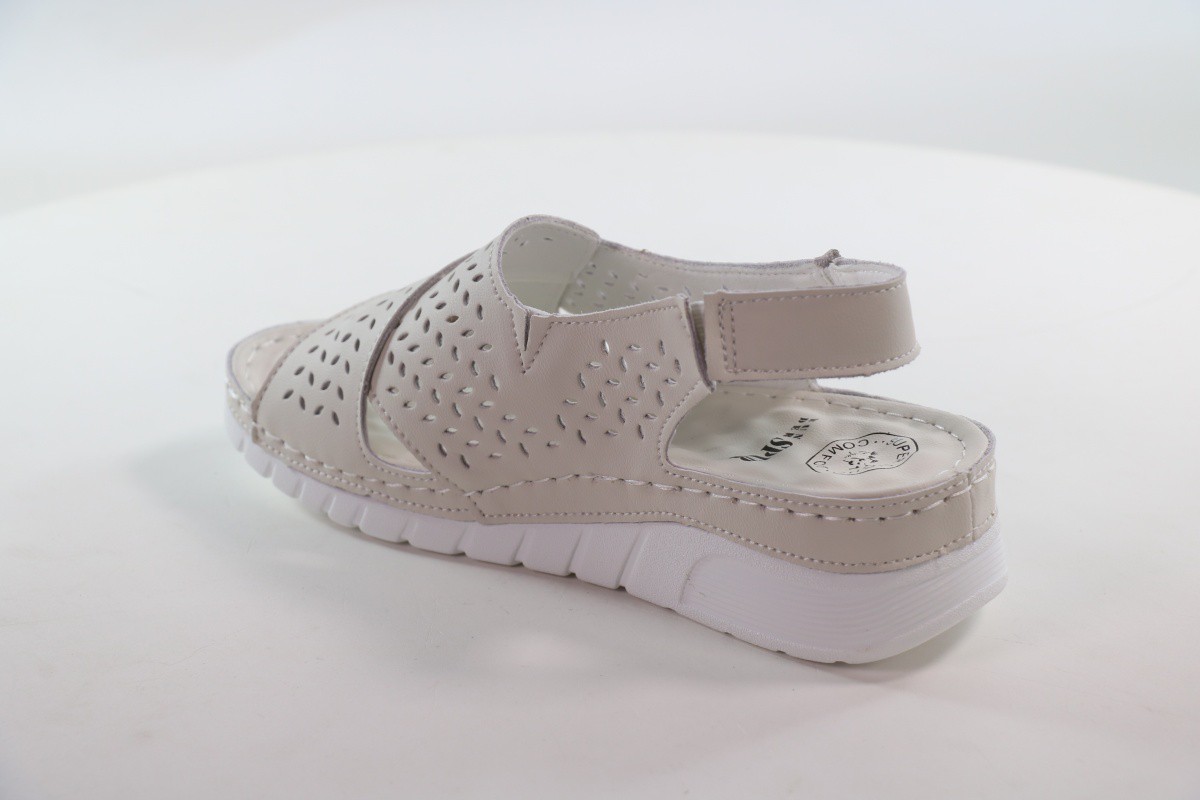 Босоножки и сандалии wun der SPUR 50109045