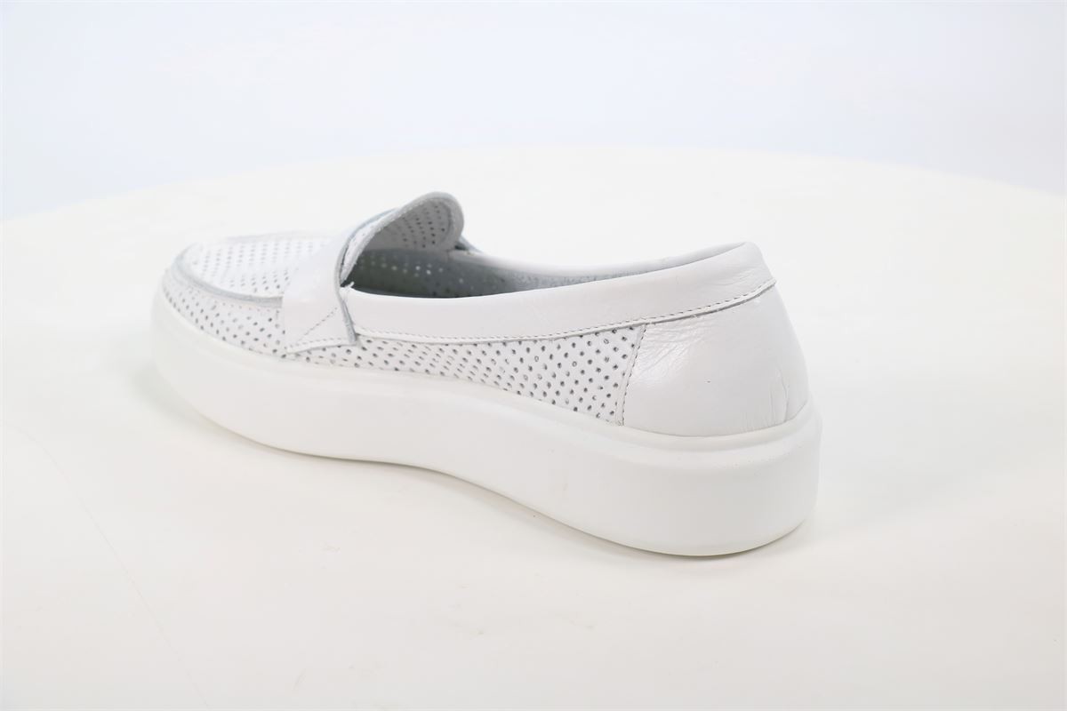 Туфли закрытые SPUR 50101943