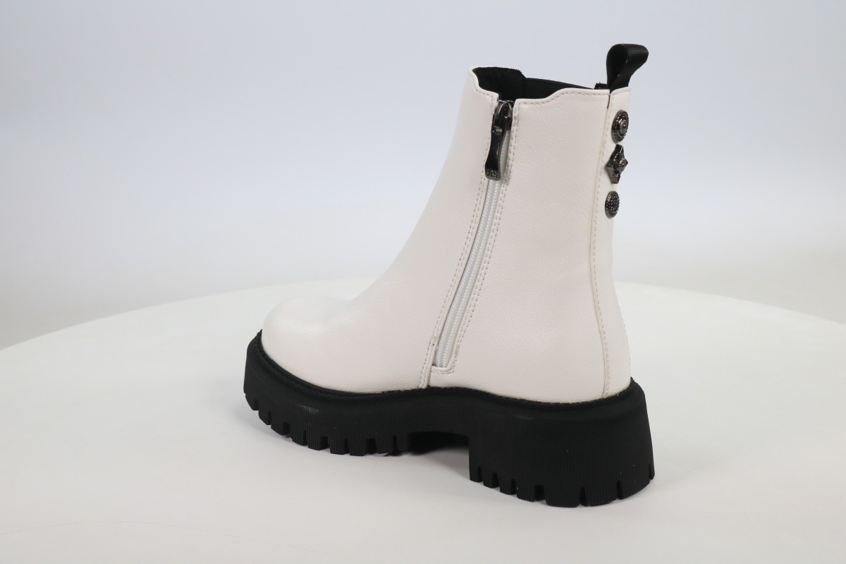 Сапоги и ботинки Betsy 50102717