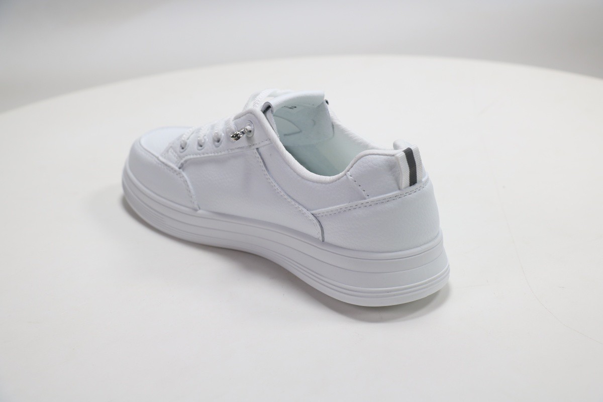 Спортивная обувь Rixshuz 50108144