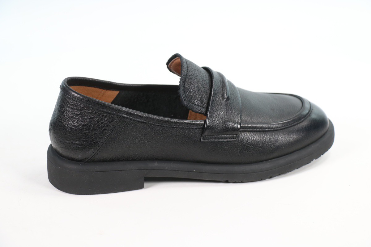 Туфли закрытые Madella 18056019