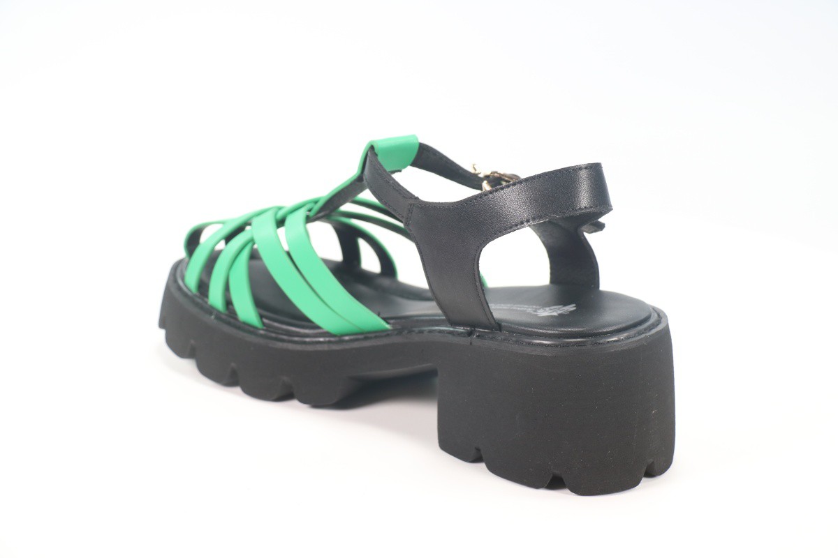 Босоножки и сандалии TF'S 50105523