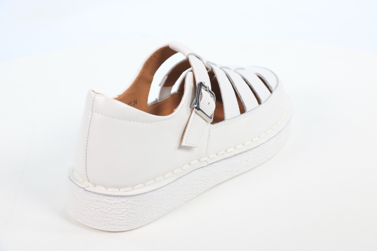 Босоножки и сандалии Madella 50105192