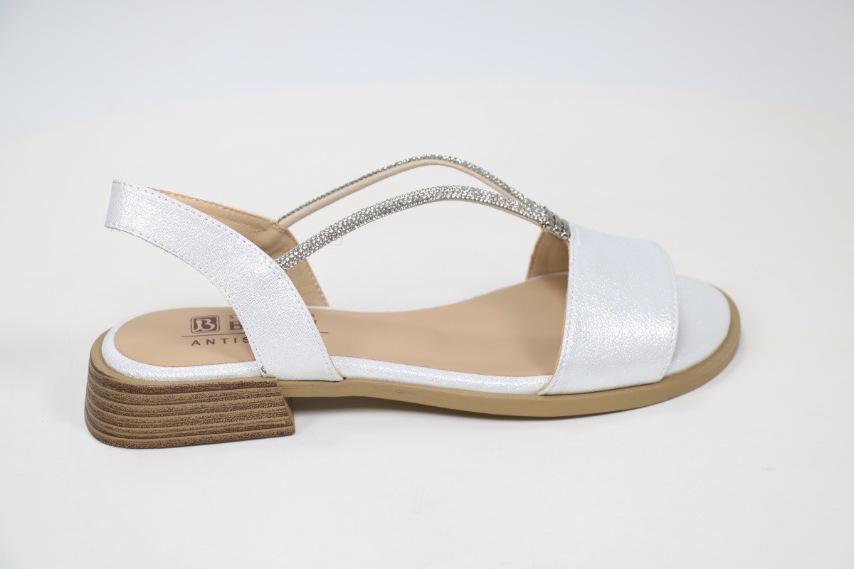 Босоножки и сандалии Baden 50115901