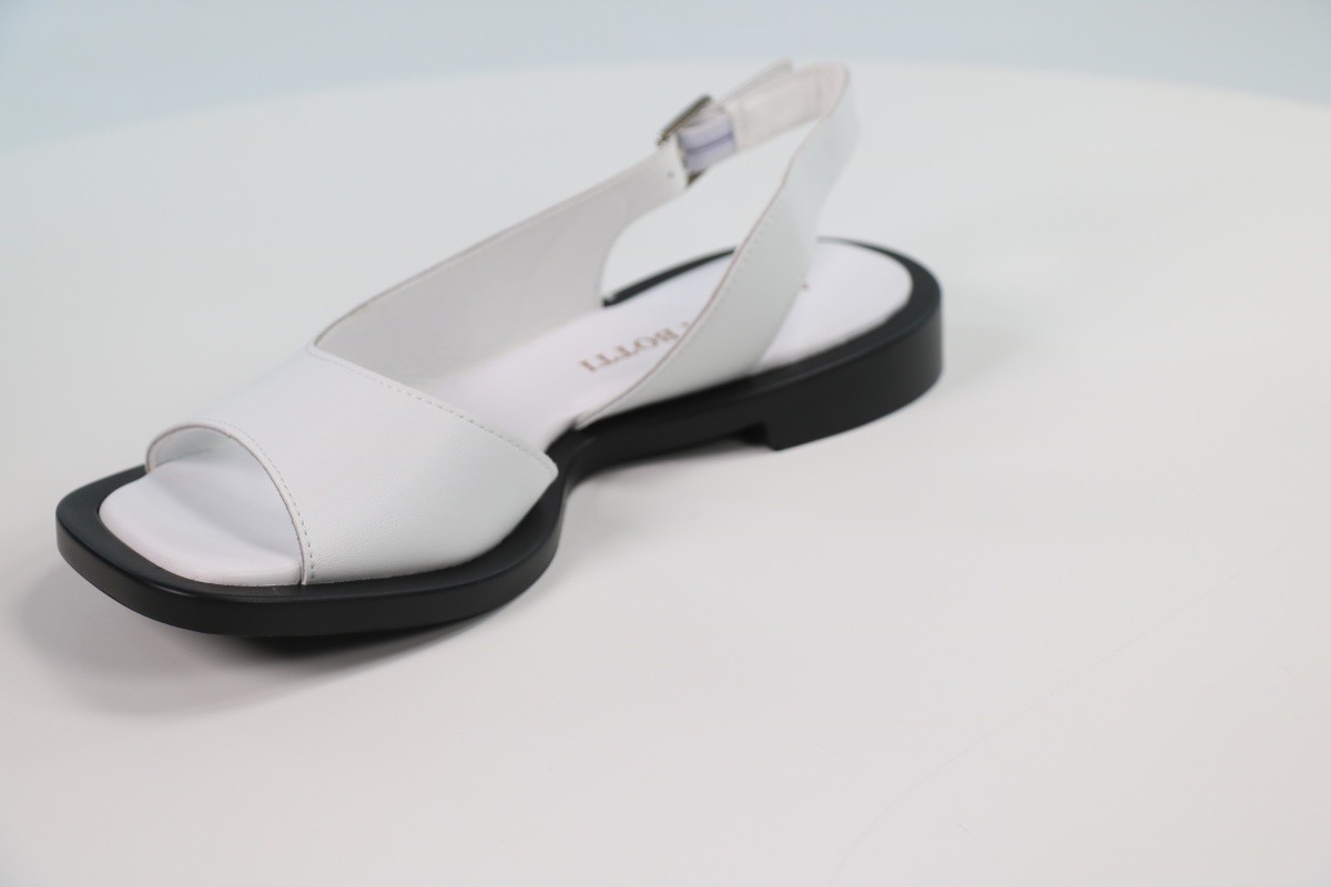 Босоножки и сандалии Andrea Botti 50112483