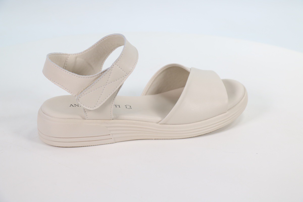 Босоножки и сандалии Andrea Botti 50113765