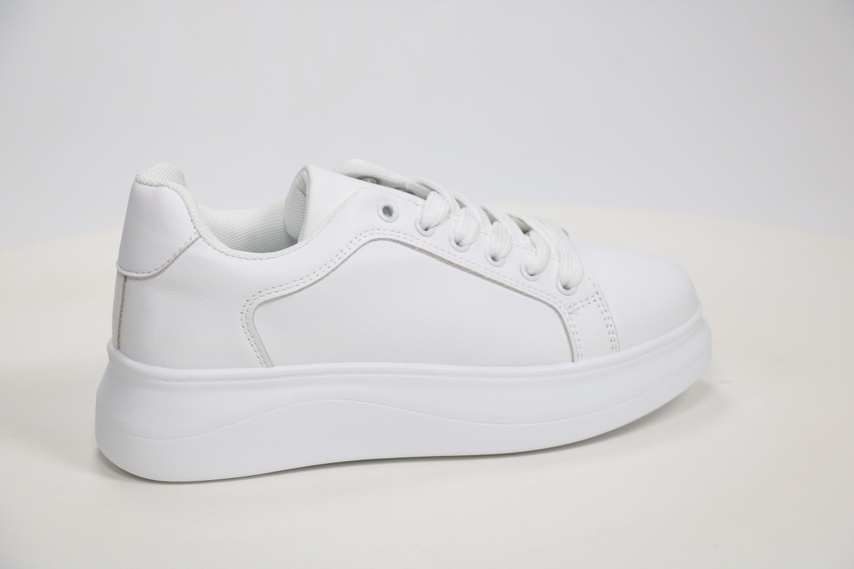 Спортивная обувь Rixshuz 18056044