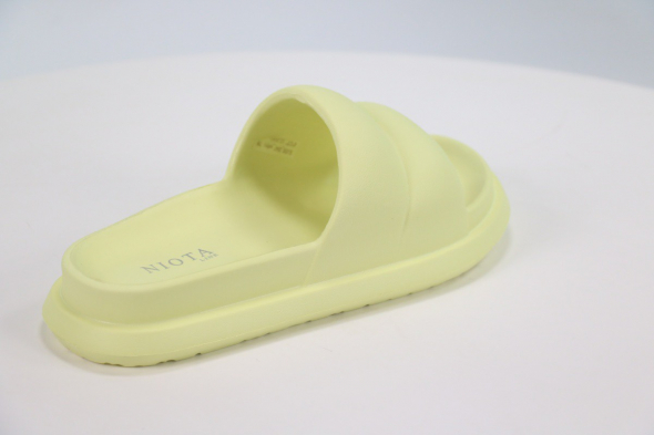 Тапочки для бассейна NIOTA Line 50105001