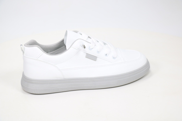 Спортивная обувь Rixshuz 18056079