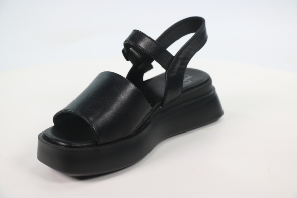 Босоножки и сандалии Madella 50105156