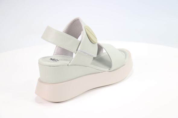 Босоножки и сандалии TF'S 50105514