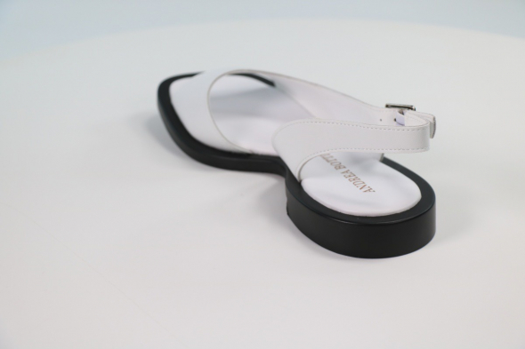 Босоножки и сандалии Andrea Botti 50112483