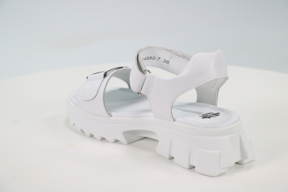 Босоножки и сандалии TF'S 50105522