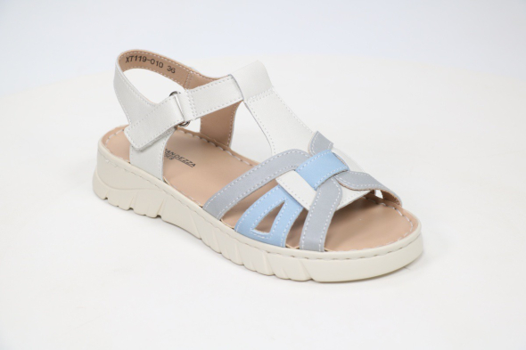 Босоножки и сандалии La Grandezza 18056087