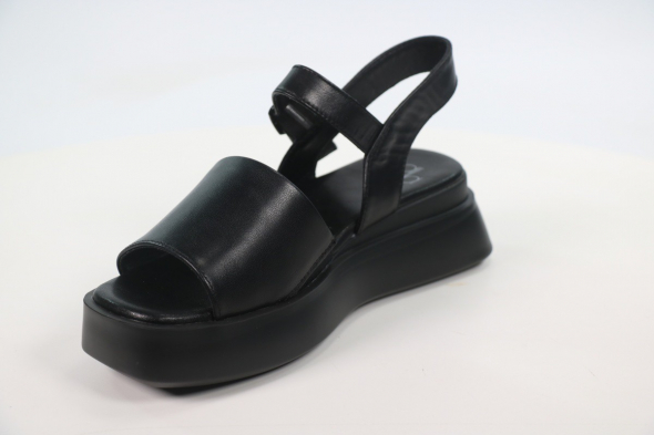 Босоножки и сандалии Madella 50105156