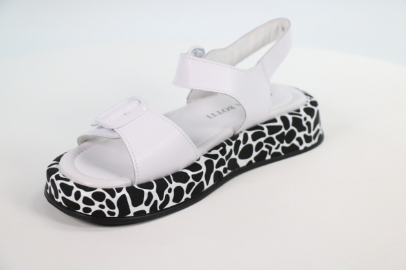 Босоножки и сандалии Andrea Botti 50112222