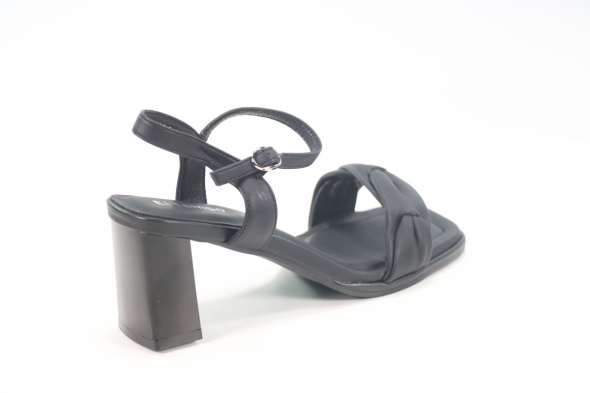 Босоножки и сандалии El Tempo 50105261