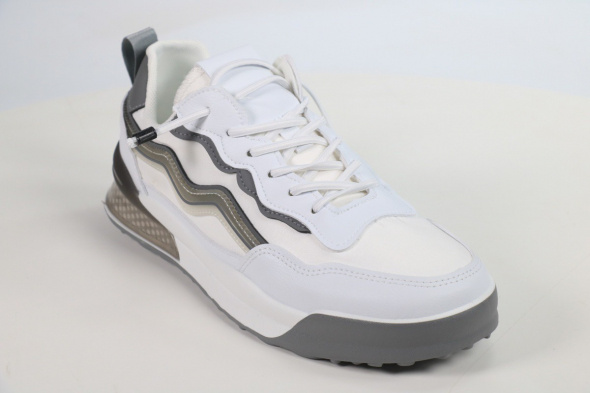 Спортивная обувь Escan 50104259