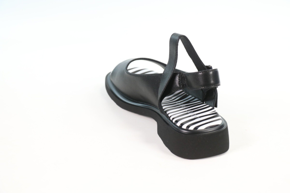 Босоножки и сандалии Andrea Botti 50113492