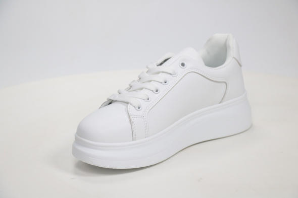 Спортивная обувь Rixshuz 18056044