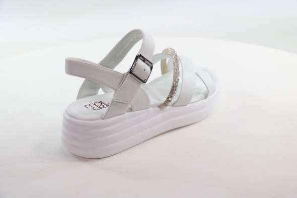 Босоножки и сандалии Madella 50109728