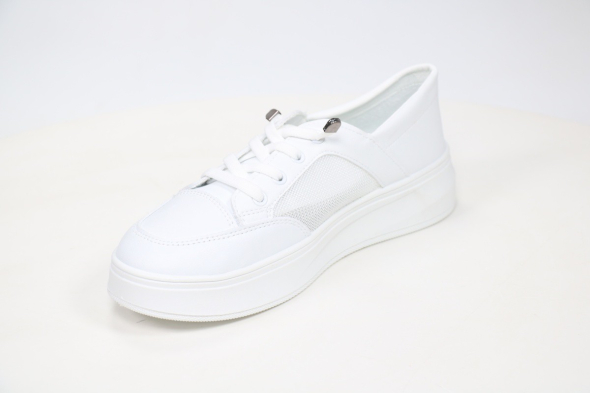 Спортивная обувь Rixshuz 18056080