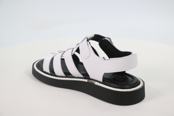 Босоножки и сандалии Madella 50105160