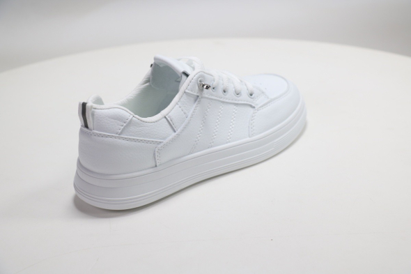 Спортивная обувь Rixshuz 50108144